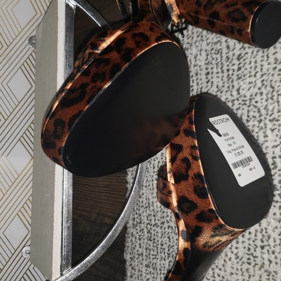 Jessica Rich Leopard Platforms sz 39/9 - Picture 7 of 7